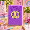 Kawaii Pluizig Notitieboek A5 Pretzel