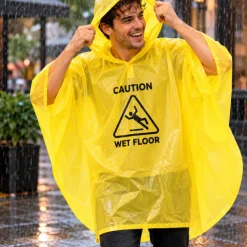 Poncho Caution wet floor