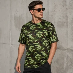 T-shirt camouflage groen maat L